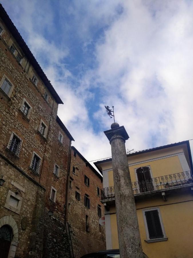 Апартаменты La Torre Del Conte,Free Wi-Fi, Amazing View Монтепульчано Экстерьер фото